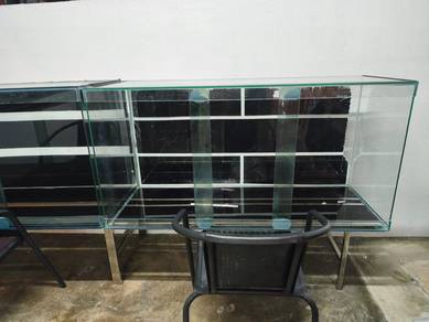 Aquarium 4ft and metal stand