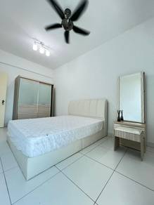 Condominium For Rent in Elit Heights @ Bayan City