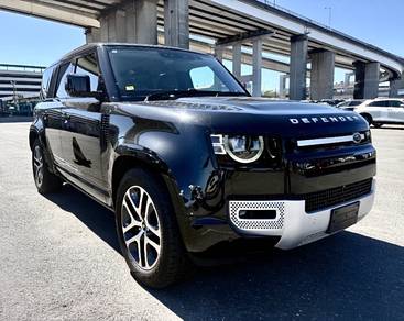 Land Rover Defender 110 P300 HSE in Petaling Jaya, SGR