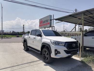 Toyota Hilux BLACK EDITION in Kota Kinabalu, SBH