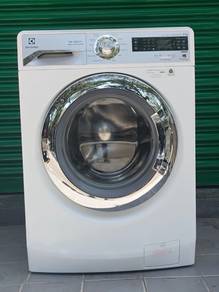 Electrolux inverter front load hot washer 9-kg