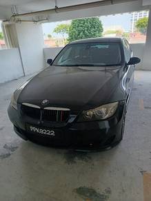 BMW 320i 20i (CKD) in Bayan Lepas, PNG
