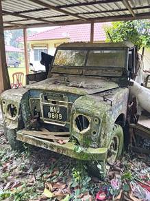 Land Rover Besi Buruk