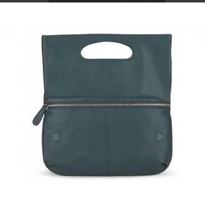 Ecco Cali Clutch