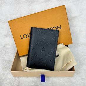 Authentic LV SLH Black Midnight Monogram Passport