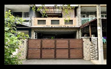 2-storey Terraced House For Sale in Seri Kembangan,SGR