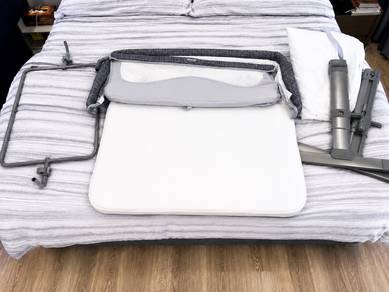 Chicco Next2Me Magic Bedside Crib (Grey)