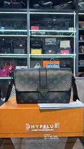 Authentic LV Monogram Eclipse Scape Bag Louis