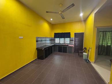 Terraced House For Sale in Pekan,PHG