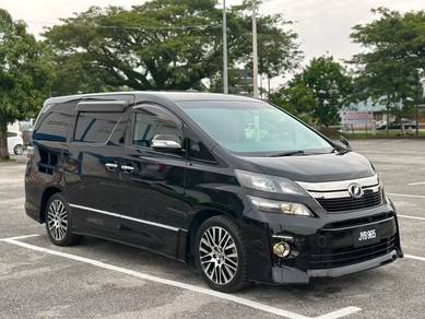 Toyota Vellfire Z GOLDEN EYES in Besut, TRG
