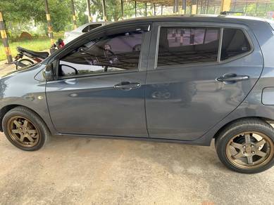 Perodua Axia G in Senawang, NSN