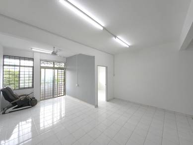 Apartment For Rent in Pangsapuri Taman Cheng Ria