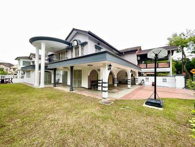 Semi-Detached House For Sale in Shah Alam,SGR
