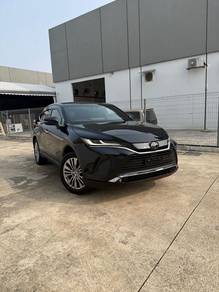 Toyota Harrier Z in Puncak Alam, SGR