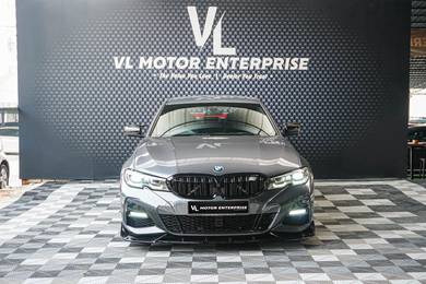 BMW 330i 30i M SPORT in Desa Petaling, KUL