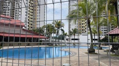 Condominium For Sale in Magna Ville Condominium