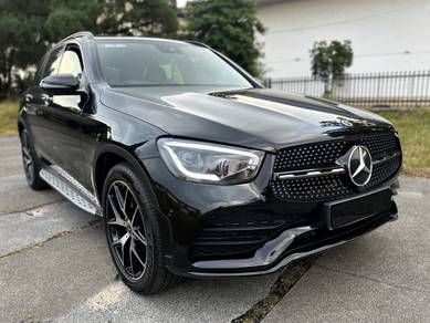 Mercedes Benz GLC300 300 4MATIC AMG LINE in Johor Bahru, JHR