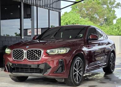2022 BMW X4 xDRIVE30i