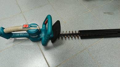 Pemotong Pokok Renek (Hedge Trimmer)