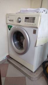 LG Front Loading Washing Machine 7kg