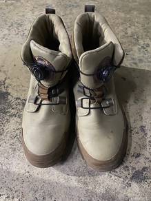 kasut boot
