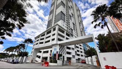 Condominium For Sale in Pinang Laguna