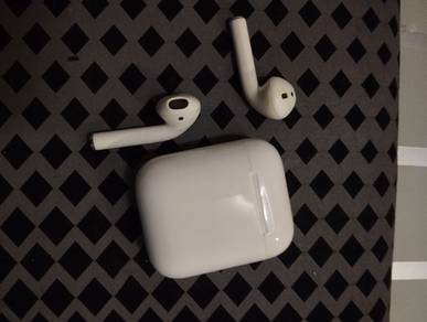 Apple AirPods (Faulty)
