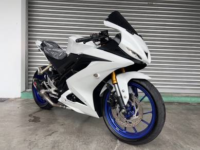 Yamaha R15