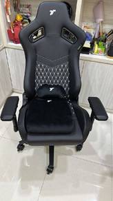 Ttracing surge  X gaming chair  