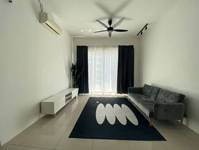 Condominium For Sale in Quay West Residence