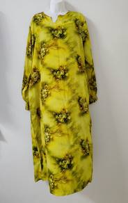Jubah labuh warna mustard  floral kuning by