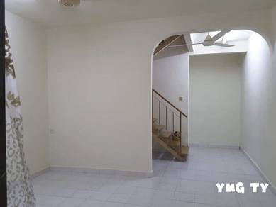 2.5-storey Terraced House For Sale in Port Klang,SGR