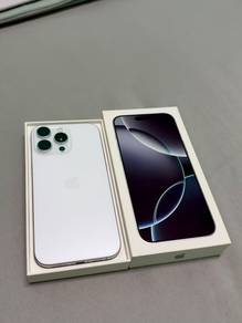 IPhone 16 pro max 256GB (Tiptop condition) 9.8/10