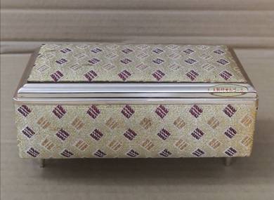 Musical jewellery box