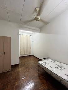Room in Bangi, SGR