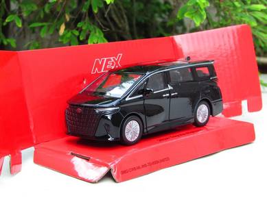 Welly (11cm) 2024 Toyota Alphard Black Diecast Car