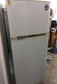 Elba fridge 2 doors 2 Peti Sejuk Ais Refrigerator