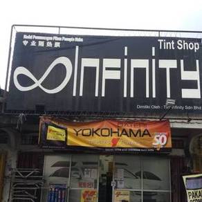 Shop Admin Assistant