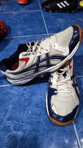 Kasut Tapak Court