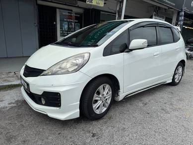 Honda Jazz Hybrid (HYBRID) in Bangi, SGR