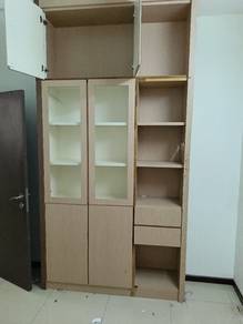 almari besar tinggi