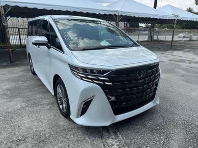 Toyota Alphard Z in Puchong, SGR