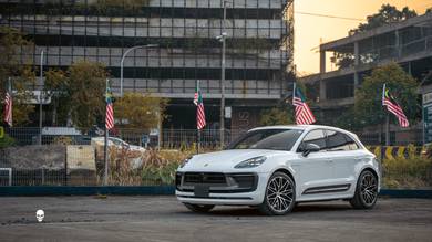 Porsche Macan - in Jalan Kuching, KUL