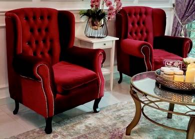 Sepasang wing chair