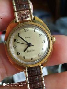 Vintage Timex electric lady watch
