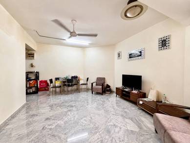 Condominium For Sale in Ayers Tower