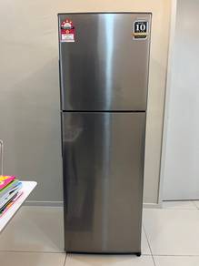 SHARP Peti Ais Fridge