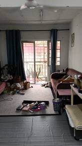 Condominium For Sale in Genting Court Condominium