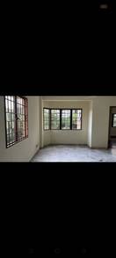 Apartment For Rent in Aman Puri Apartment