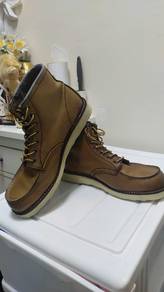 hawkins moc toe boots 